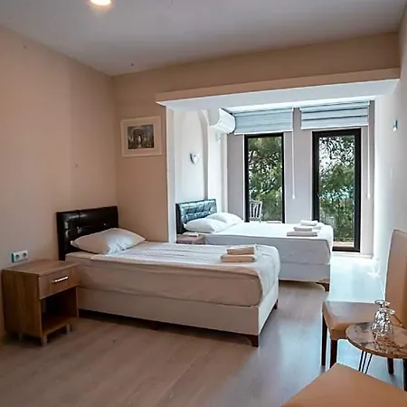 Camlik Deniz Yildizi Ayvalik